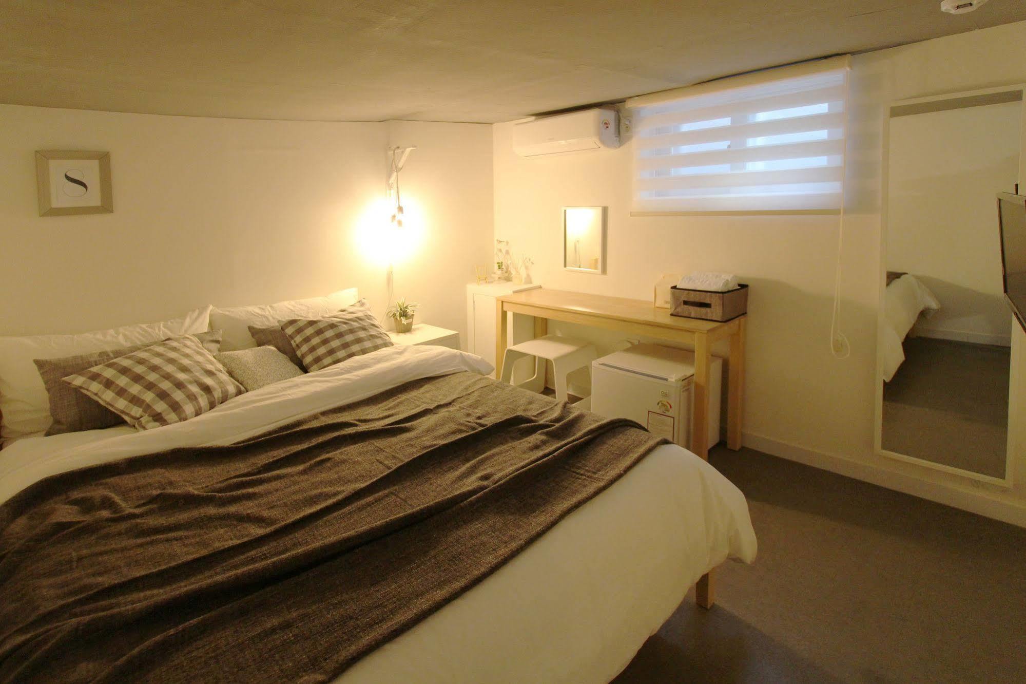 Hotel Mono House Hongdae Seul Zewnętrze zdjęcie