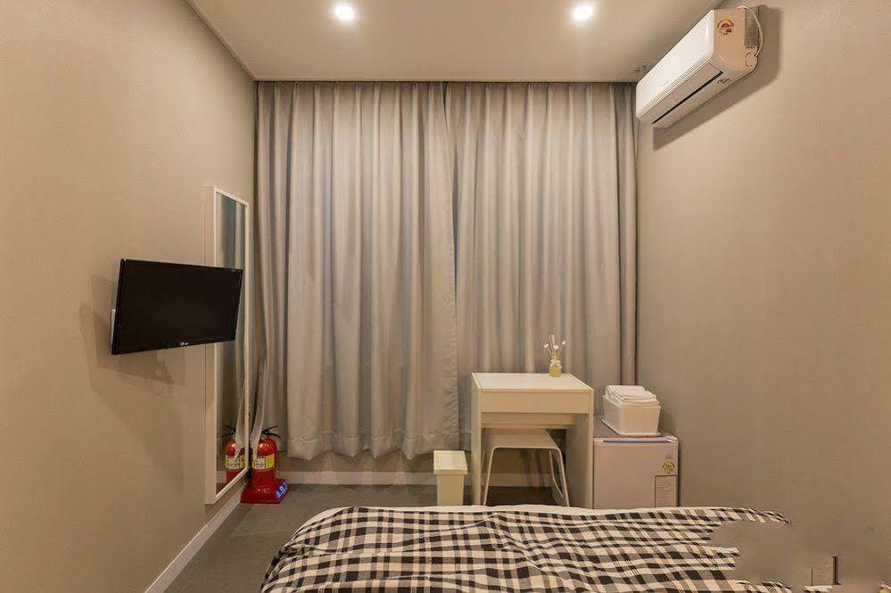 Hotel Mono House Hongdae Seul Zewnętrze zdjęcie