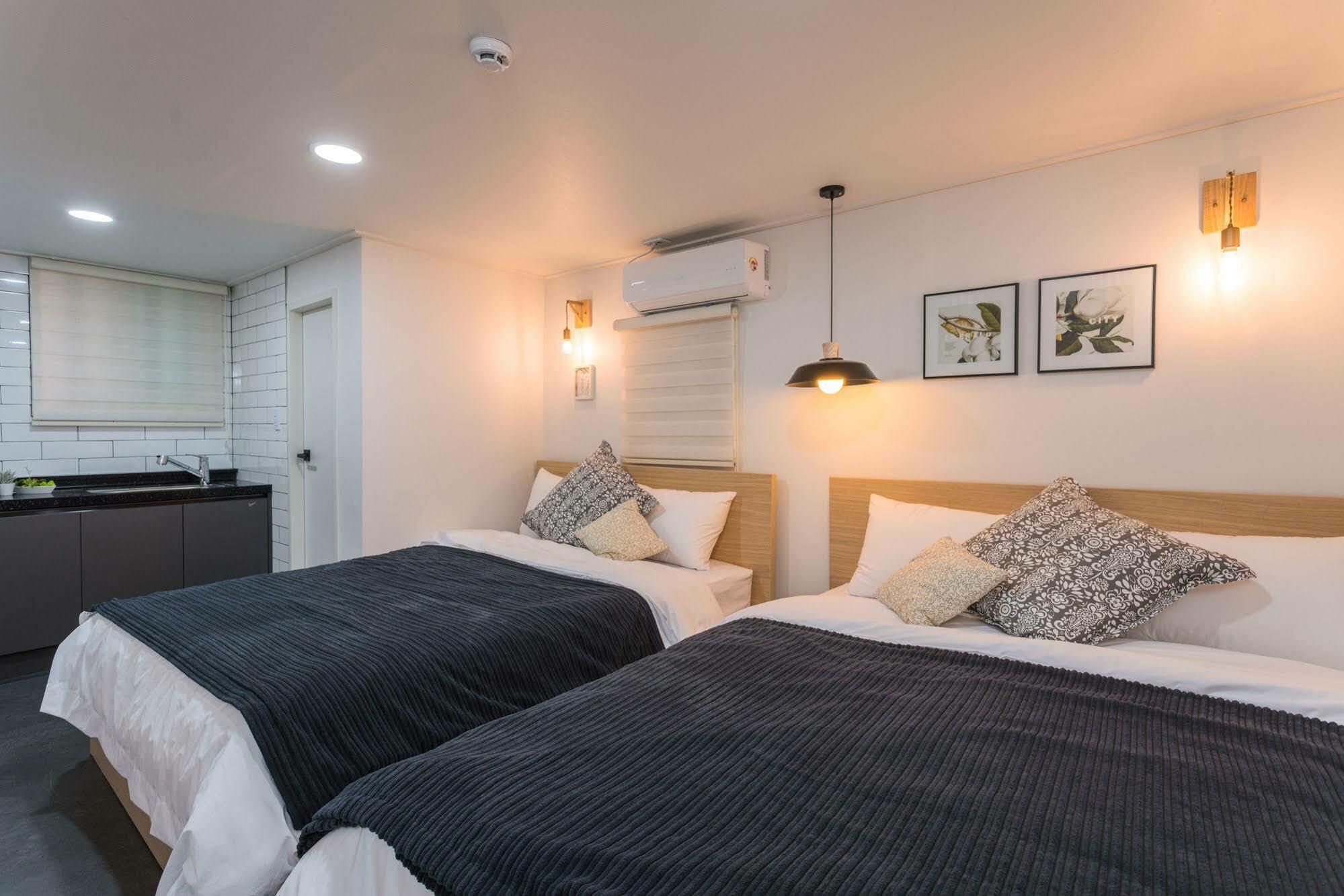Hotel Mono House Hongdae Seul Zewnętrze zdjęcie